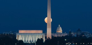 Free moon obelisk, Washington DC